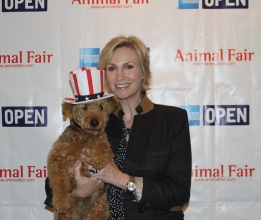 Jane Lynch's Date - Uncle Sam Cardiff!
