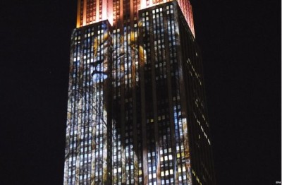 cecil-the-lion-empire-state-building